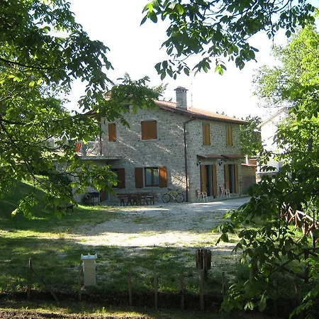 Il Falco Del Monte Fumaiolo Farma Alfero